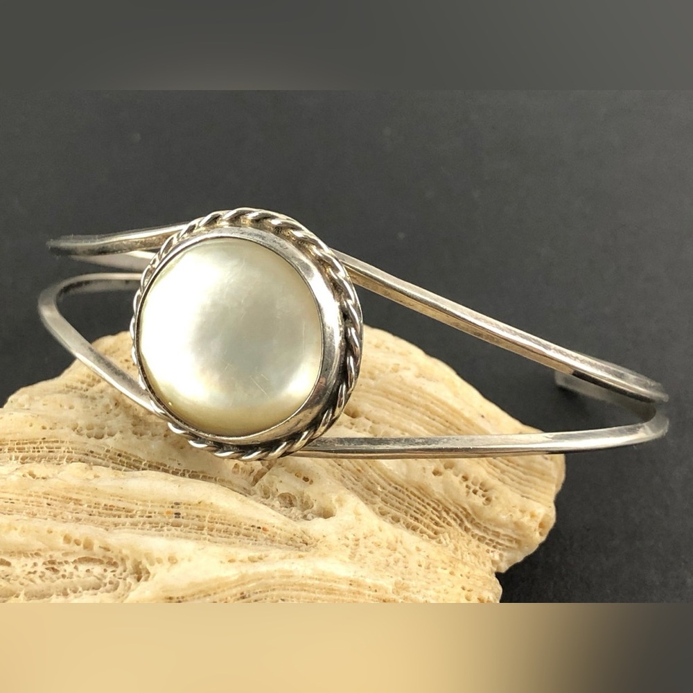 Southwestern Native American Sterling MOP Cuff Bracelet